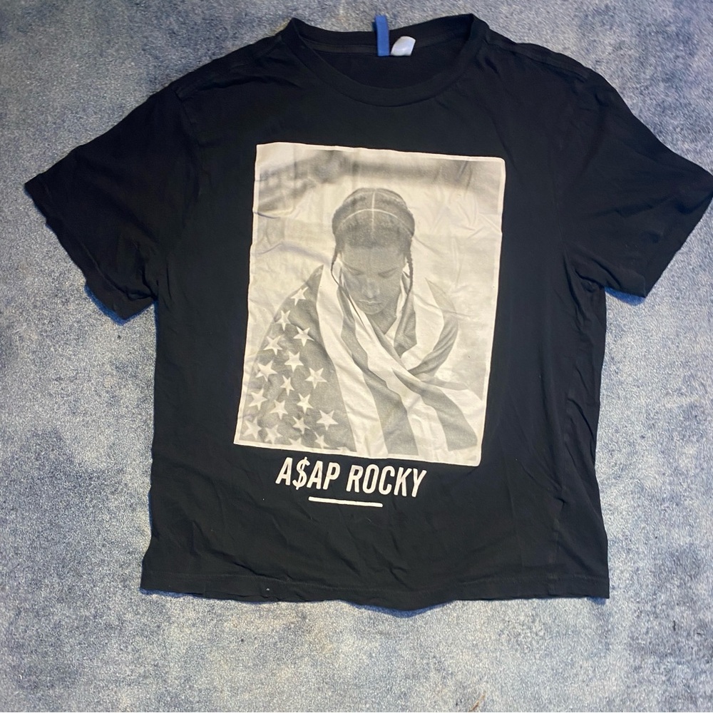H&M Black Graphic Short Sleeve Tee